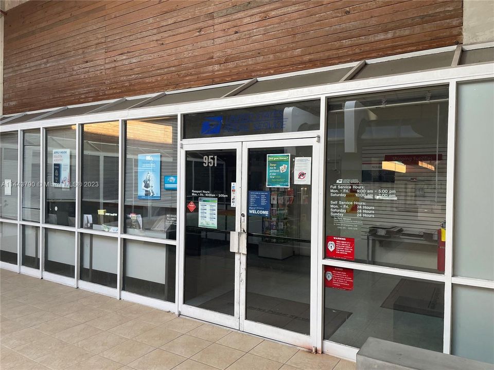 US Post Office is the Main Anchor of the Mall