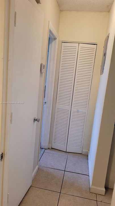 Recently Rented: $1,550 (1 beds, 1 baths, 403 Square Feet)