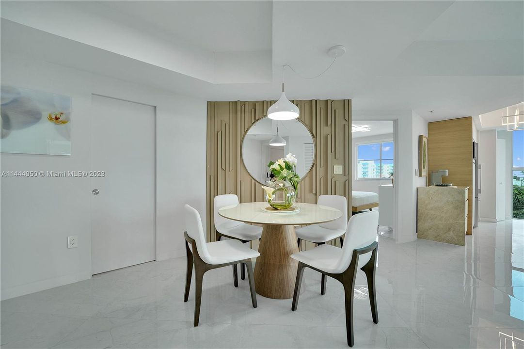 Recently Sold: $1,275,000 (2 beds, 2 baths, 1196 Square Feet)