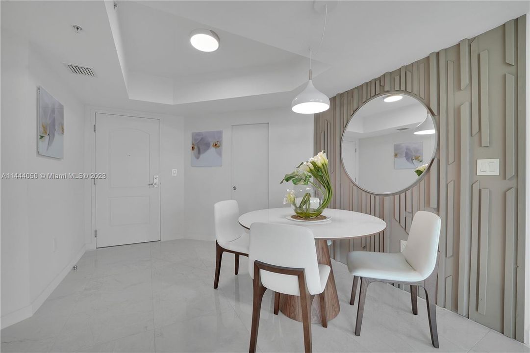 Recently Sold: $1,275,000 (2 beds, 2 baths, 1196 Square Feet)
