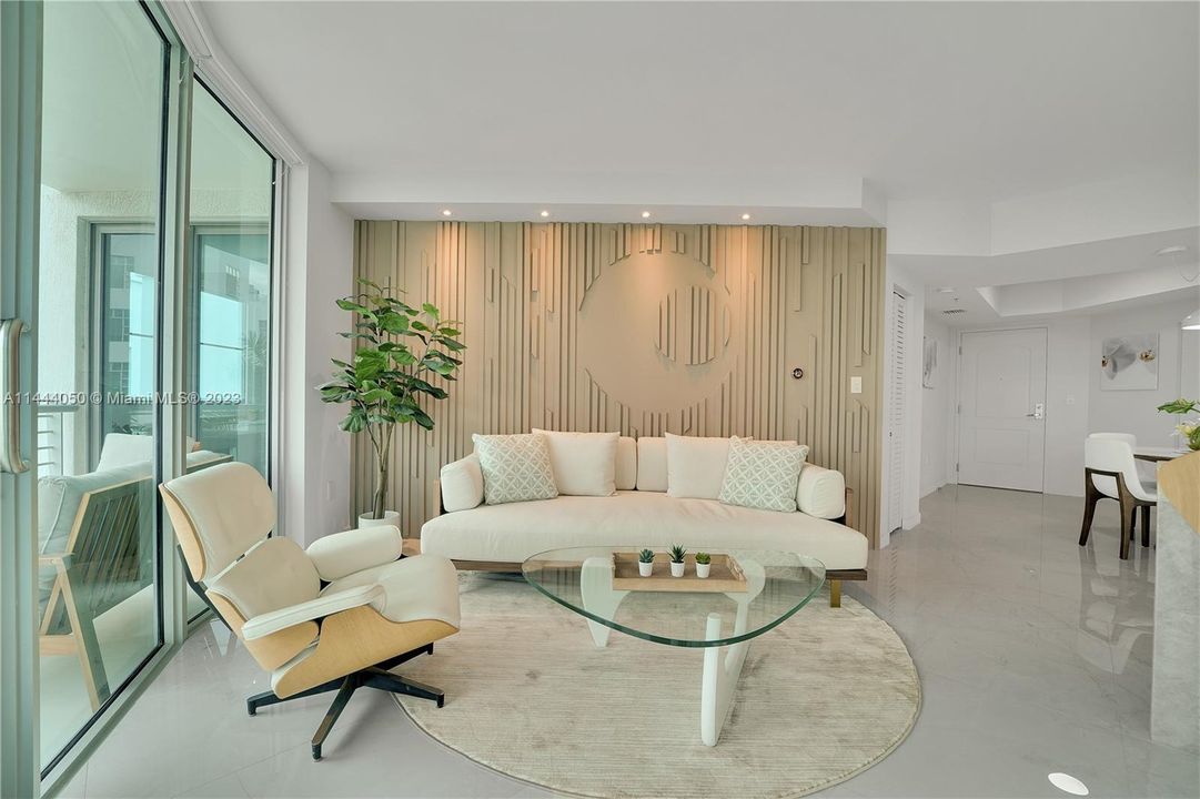 Recently Sold: $1,275,000 (2 beds, 2 baths, 1196 Square Feet)