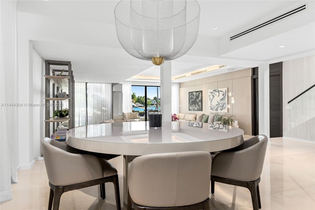 Active With Contract: $13,950,000 (4 beds, 4 baths, 3629 Square Feet)