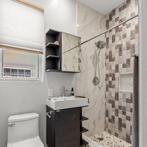 Recently Sold: $629,876 (3 beds, 2 baths, 1875 Square Feet)