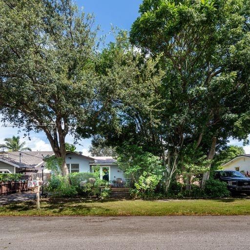 Recently Sold: $629,876 (3 beds, 2 baths, 1875 Square Feet)