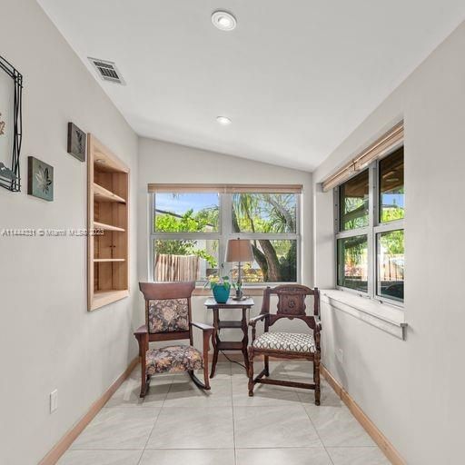 Recently Sold: $629,876 (3 beds, 2 baths, 1875 Square Feet)