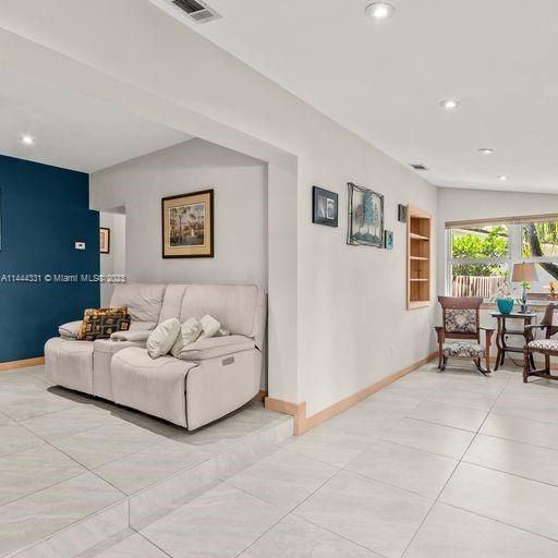 Recently Sold: $629,876 (3 beds, 2 baths, 1875 Square Feet)