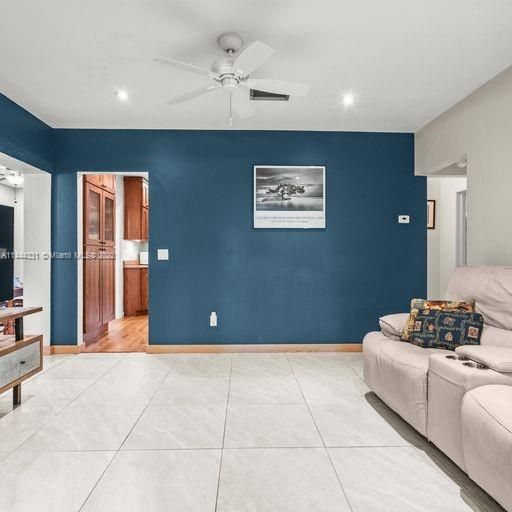 Recently Sold: $629,876 (3 beds, 2 baths, 1875 Square Feet)