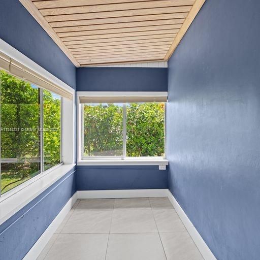 Recently Sold: $629,876 (3 beds, 2 baths, 1875 Square Feet)