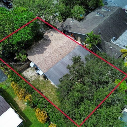 Recently Sold: $629,876 (3 beds, 2 baths, 1875 Square Feet)