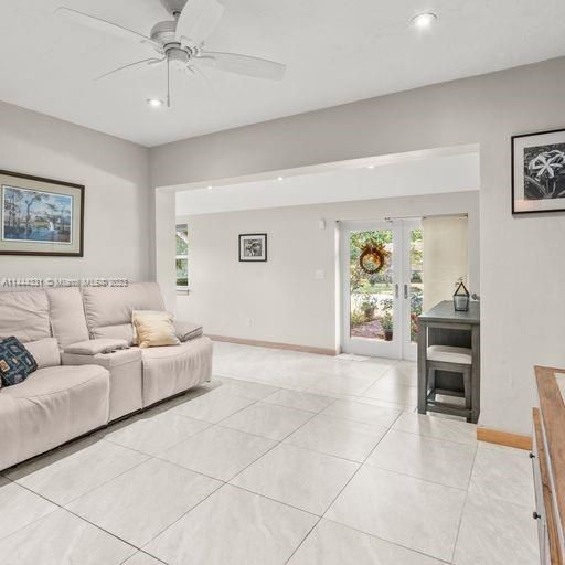 Recently Sold: $629,876 (3 beds, 2 baths, 1875 Square Feet)