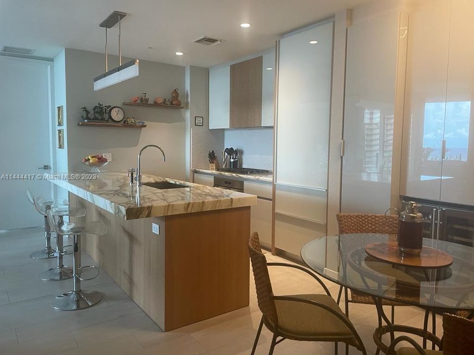 Recently Rented: $13,250 (2 beds, 2 baths, 1281 Square Feet)