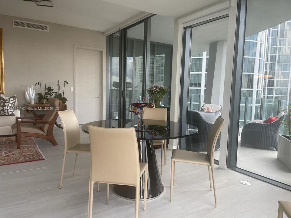 Recently Rented: $13,250 (2 beds, 2 baths, 1281 Square Feet)