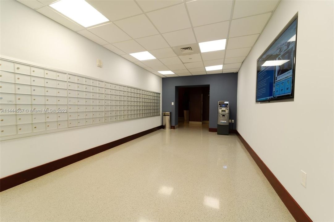 Recently Sold: $1,595,000 (2 beds, 2 baths, 1322 Square Feet)