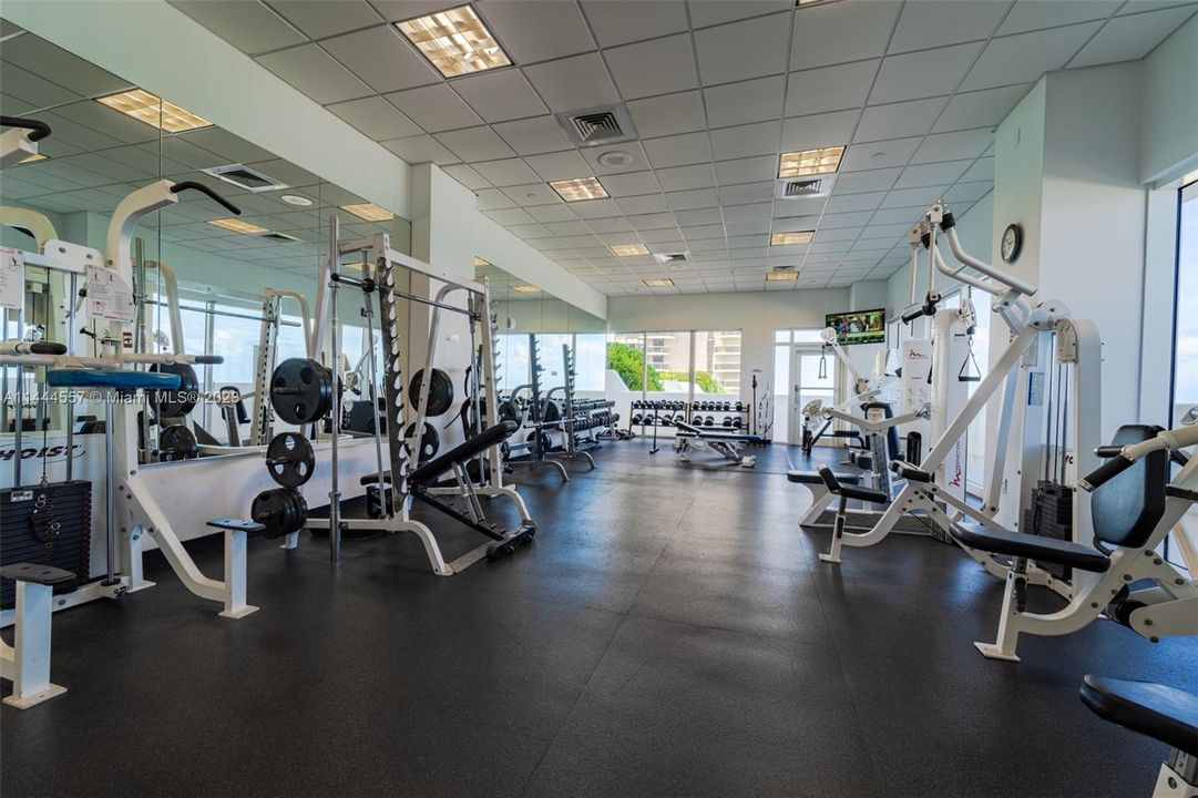 Recently Sold: $1,595,000 (2 beds, 2 baths, 1322 Square Feet)