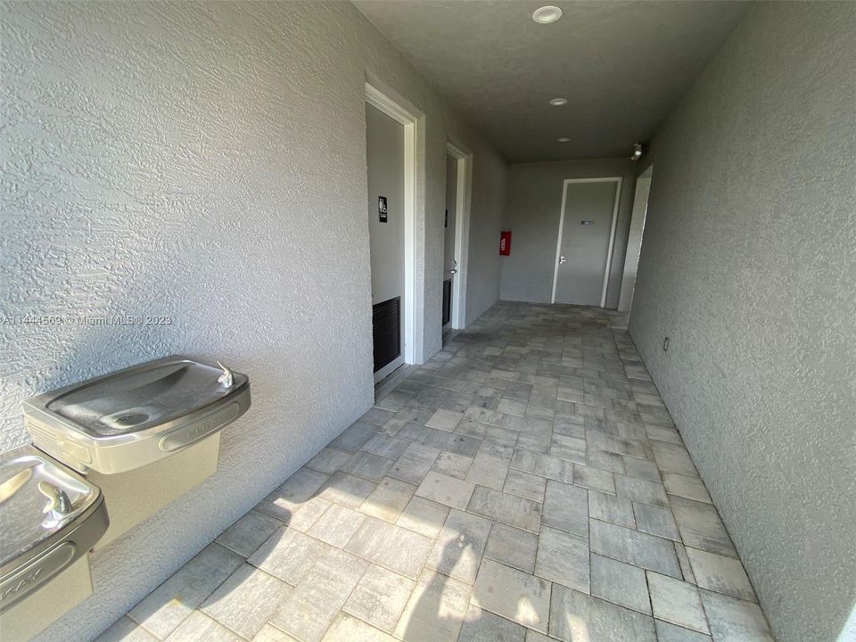 最近租的: $2,150 (4 贝兹, 2 浴室, 0 平方英尺)