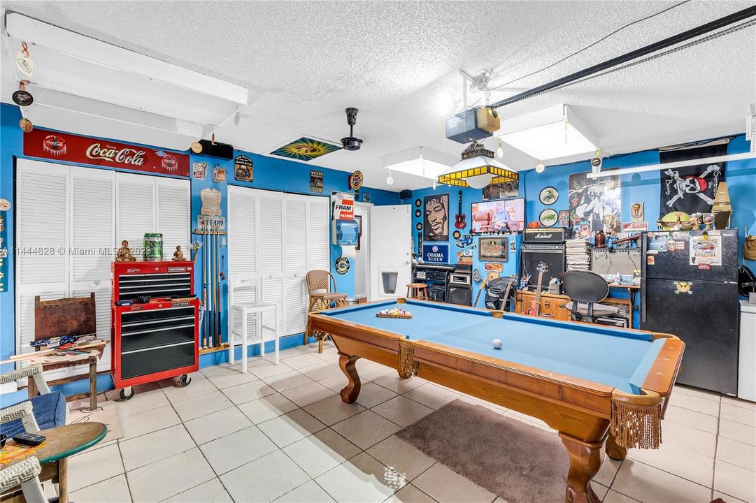 Recently Sold: $535,000 (3 beds, 2 baths, 2157 Square Feet)