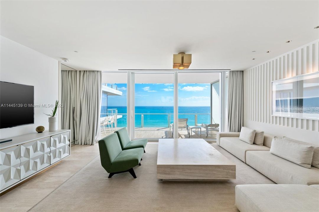 Recently Sold: $8,200,000 (1 beds, 2 baths, 1823 Square Feet)