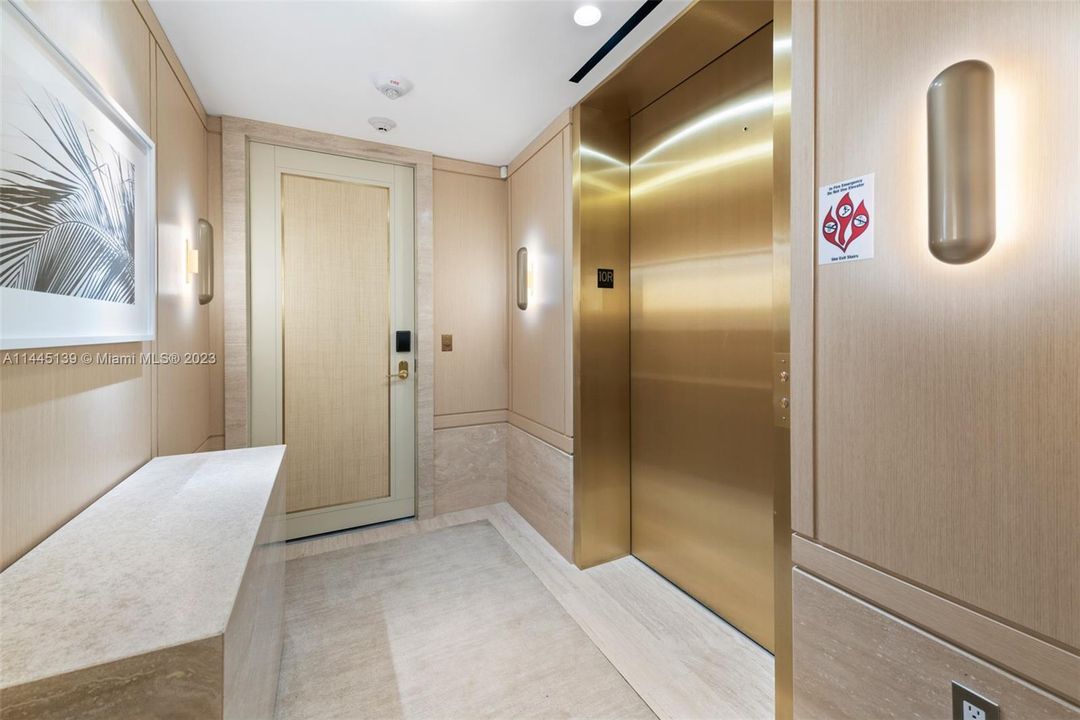 Recently Sold: $8,200,000 (1 beds, 2 baths, 1823 Square Feet)