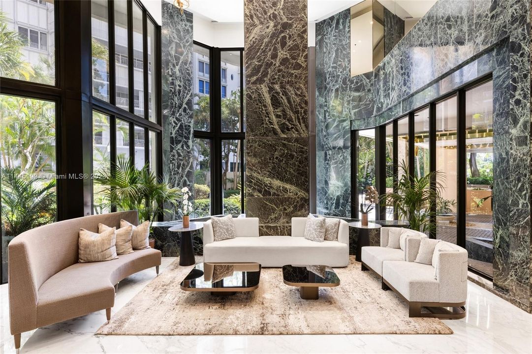 Recently Sold: $1,800,000 (3 beds, 3 baths, 2018 Square Feet)