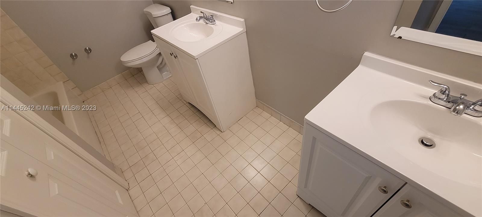 Recently Sold: $489,900 (4 beds, 3 baths, 2082 Square Feet)