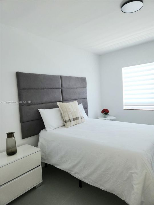 Недавно арендовано: $3,000 (2 спален, 2 ванн, 900 Квадратных фут)