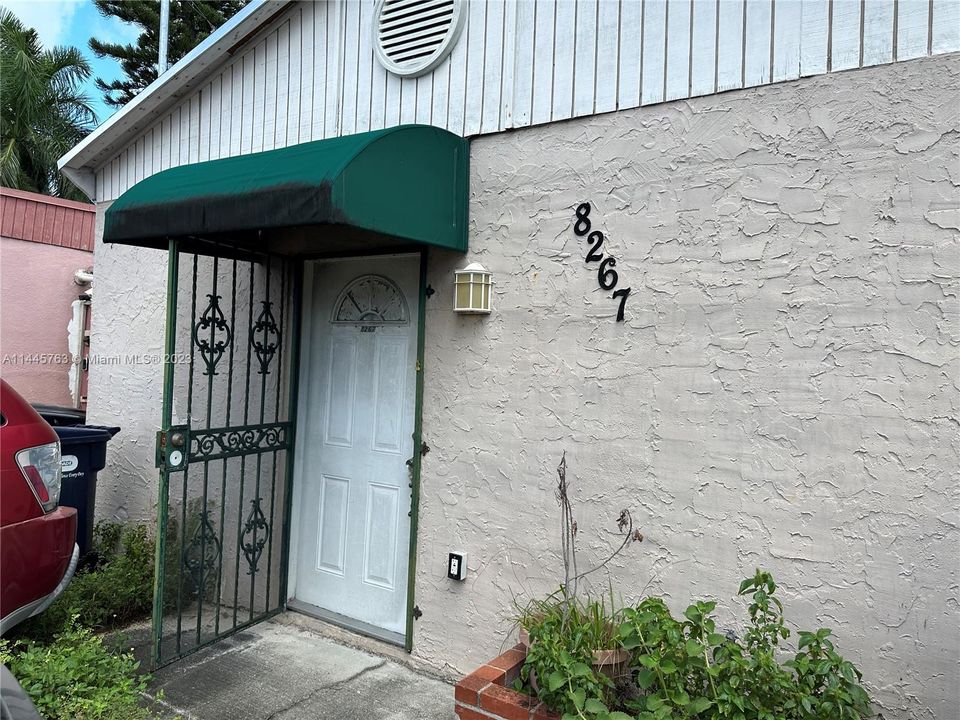 Vendido Recientemente: $245,000 (0 camas, 0 baños, 1272 Pies cuadrados)