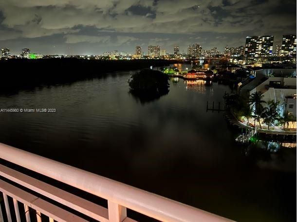 Vendido Recientemente: $275,000 (1 camas, 1 baños, 705 Pies cuadrados)