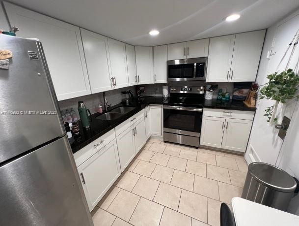 Vendido Recientemente: $275,000 (1 camas, 1 baños, 705 Pies cuadrados)