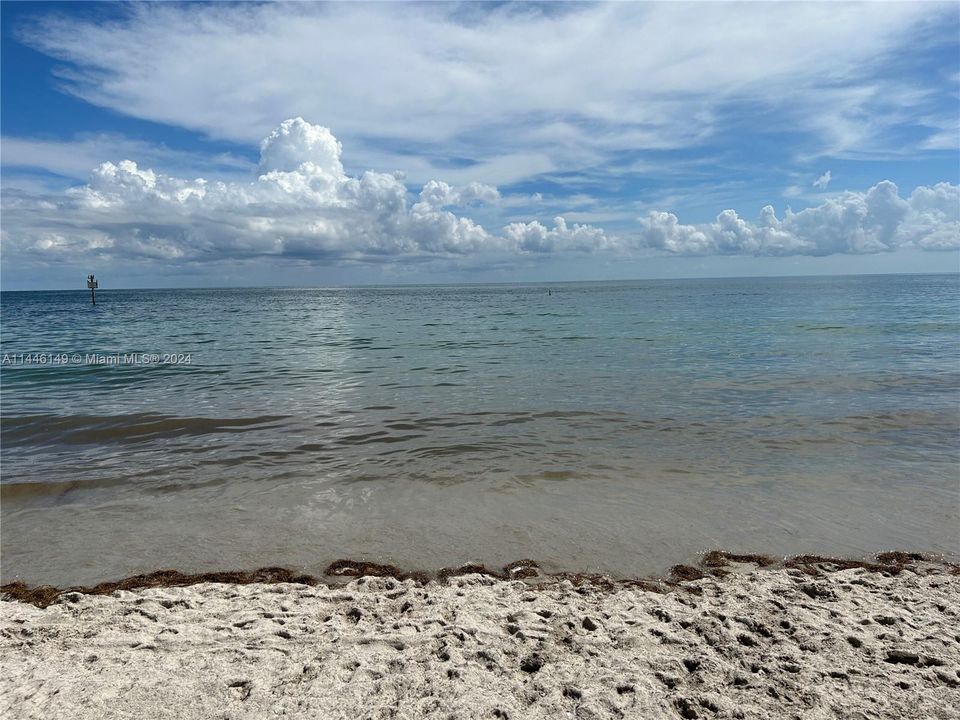 Recently Sold: $449,900 (1 beds, 1 baths, 690 Square Feet)