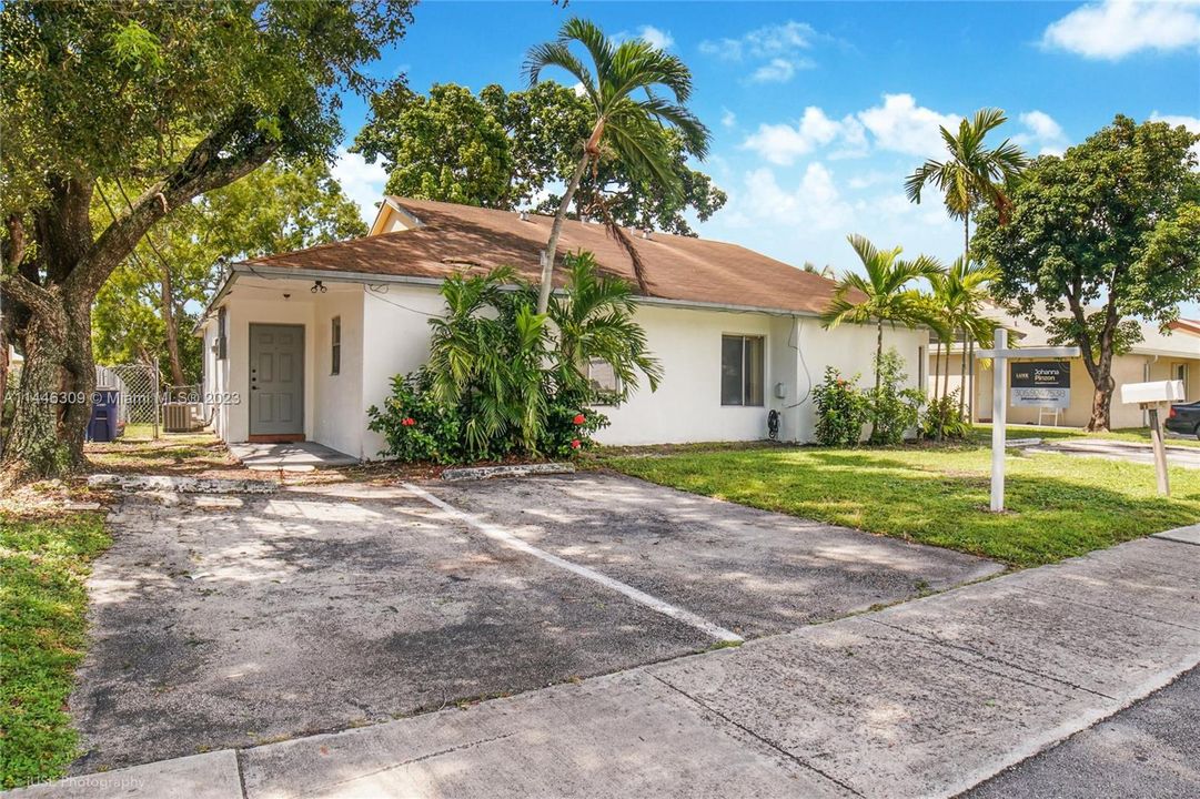 Vendido Recientemente: $750,000 (0 camas, 0 baños, 2393 Pies cuadrados)