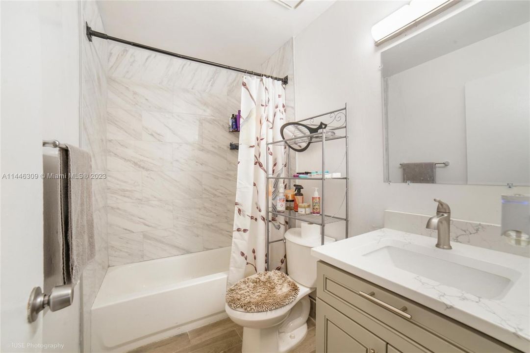 Vendido Recientemente: $750,000 (0 camas, 0 baños, 2393 Pies cuadrados)