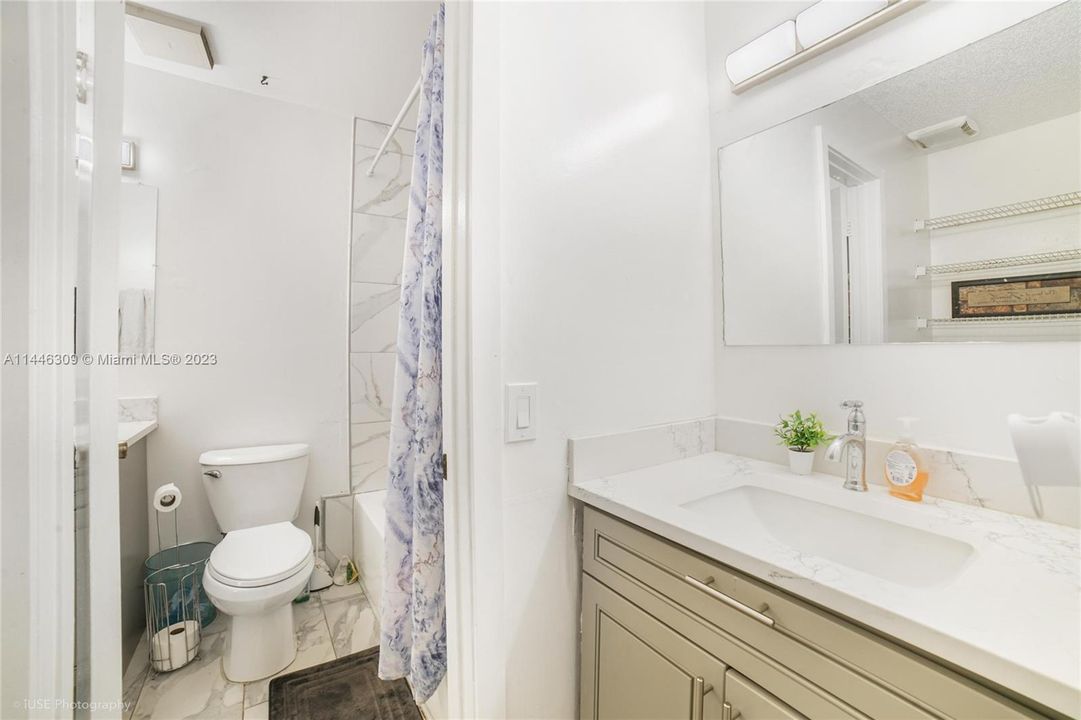 Vendido Recientemente: $750,000 (0 camas, 0 baños, 2393 Pies cuadrados)