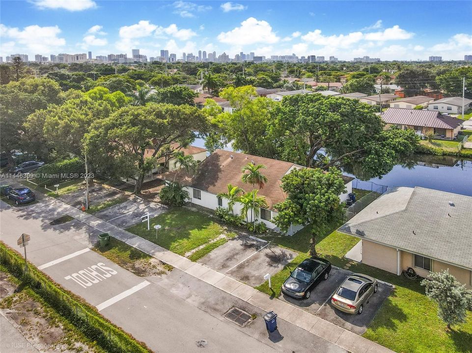 Vendido Recientemente: $750,000 (0 camas, 0 baños, 2393 Pies cuadrados)