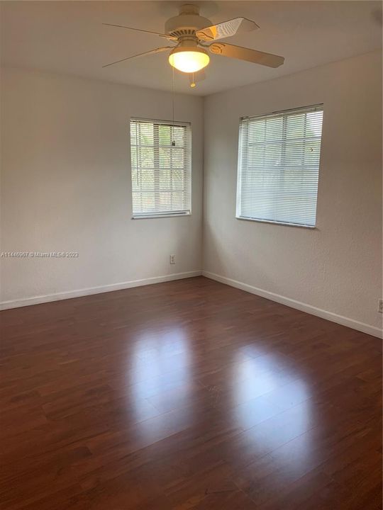 Recently Rented: $3,800 (4 beds, 2 baths, 1790 Square Feet)