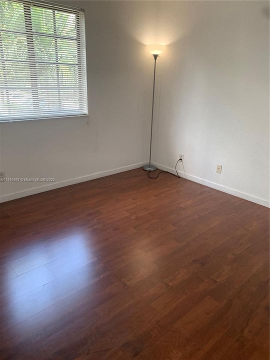 Recently Rented: $3,800 (4 beds, 2 baths, 1790 Square Feet)