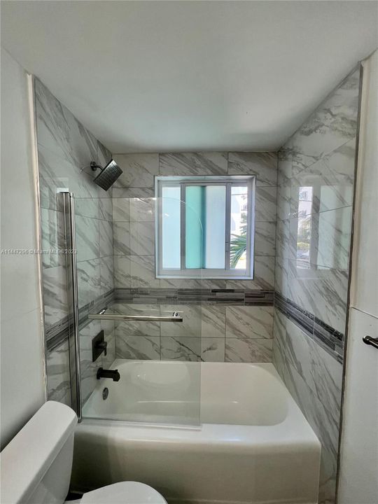 Recently Rented: $1,900 (1 beds, 1 baths, 700 Square Feet)