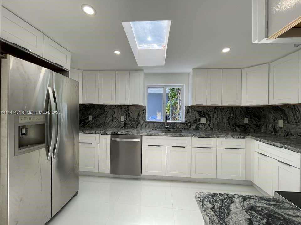 Recently Sold: $700,000 (0 beds, 0 baths, 0 Square Feet)