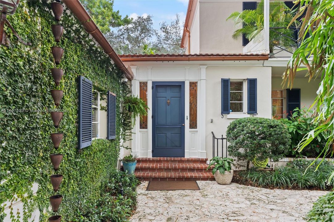 Recently Rented: $14,900 (3 beds, 3 baths, 3312 Square Feet)