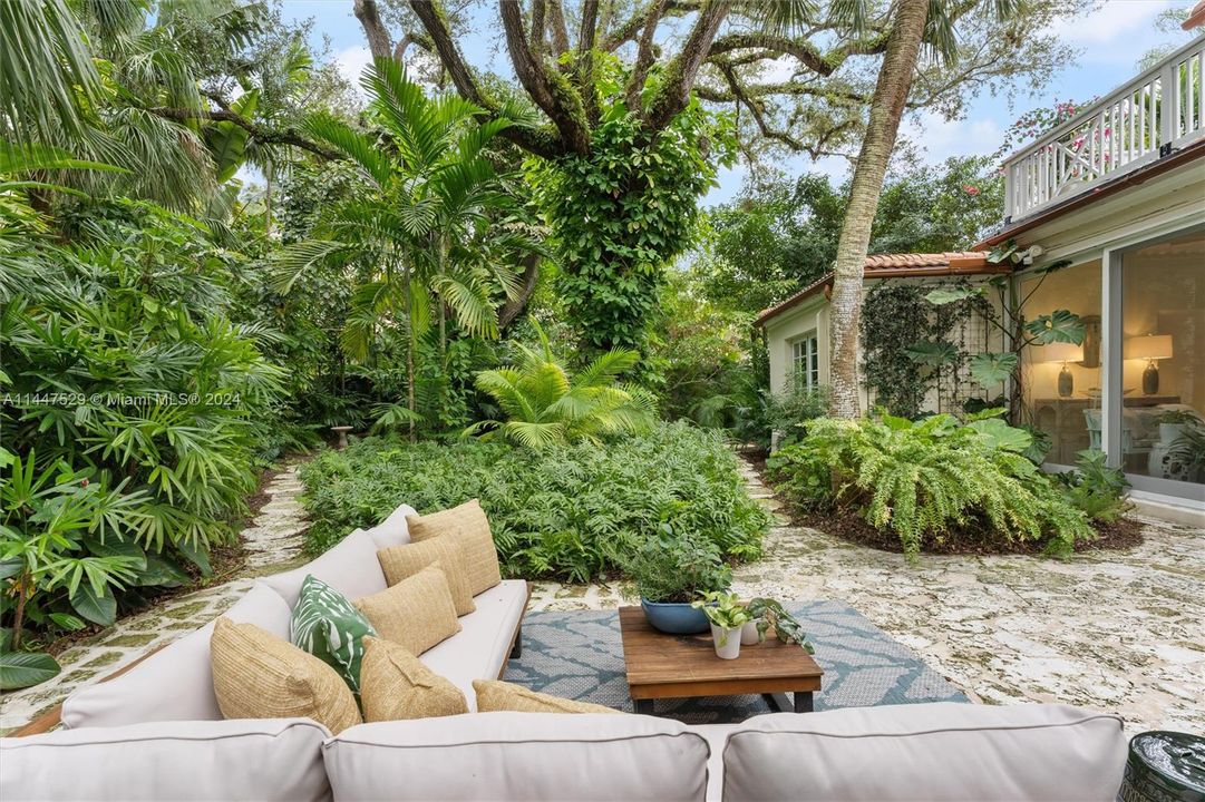 While away the hours relaxing on this private patio