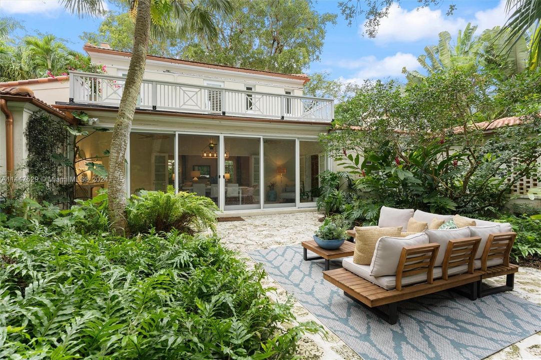 Recently Rented: $14,900 (3 beds, 3 baths, 3312 Square Feet)