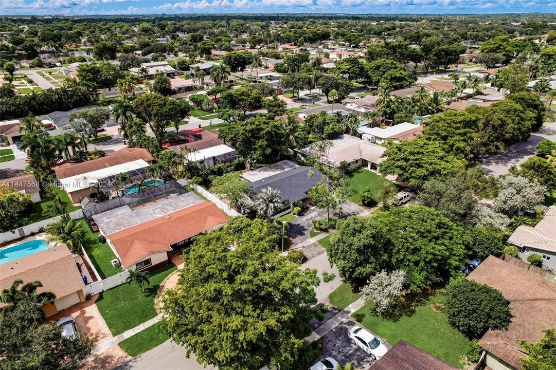 最近售出: $545,000 (2 贝兹, 2 浴室, 1574 平方英尺)