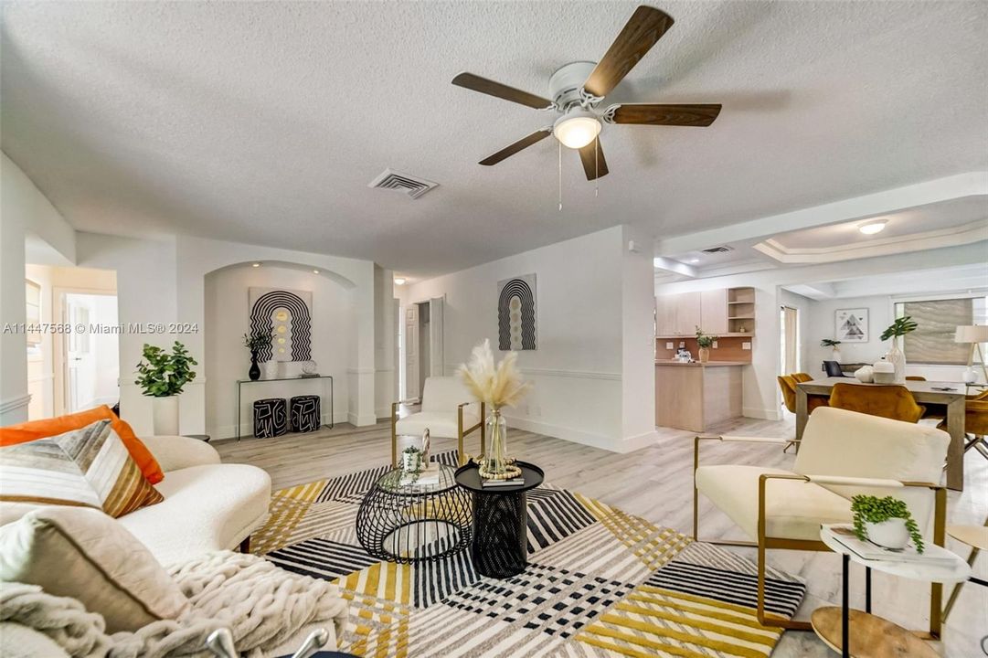 最近售出: $545,000 (2 贝兹, 2 浴室, 1574 平方英尺)