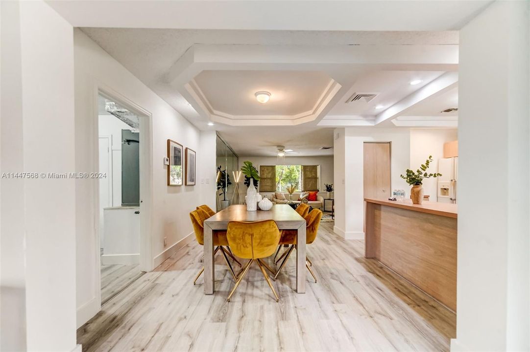 最近售出: $545,000 (2 贝兹, 2 浴室, 1574 平方英尺)