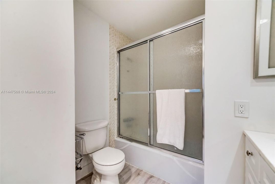 最近售出: $545,000 (2 贝兹, 2 浴室, 1574 平方英尺)