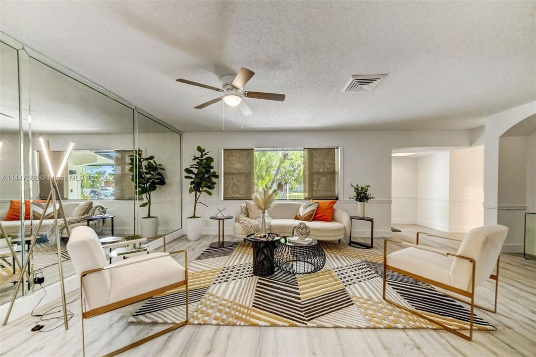 最近售出: $545,000 (2 贝兹, 2 浴室, 1574 平方英尺)