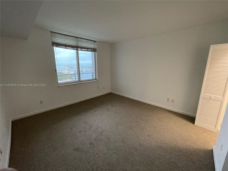 Recently Rented: $2,550 (1 beds, 1 baths, 846 Square Feet)