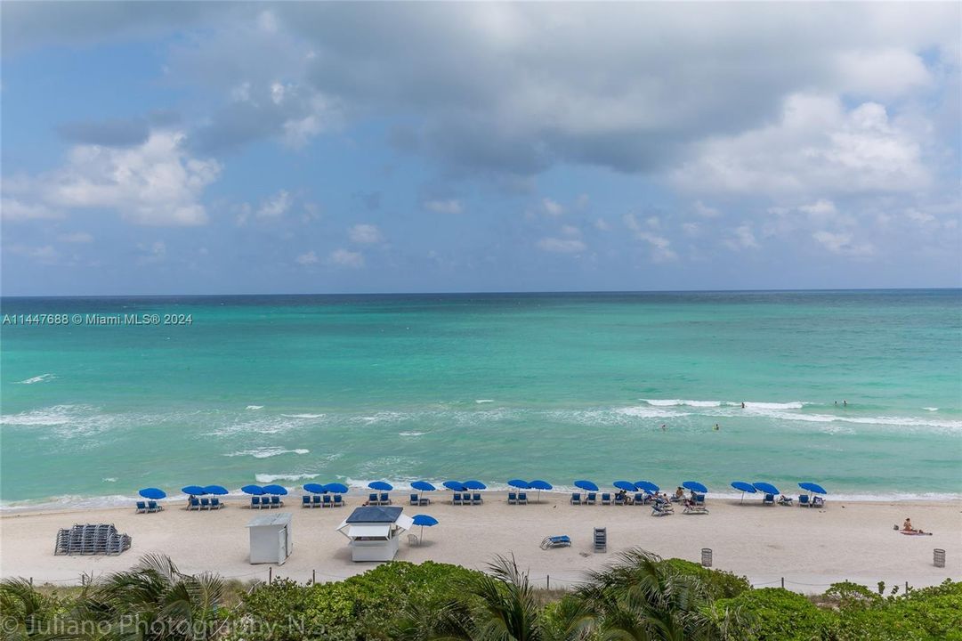 Recently Sold: $2,095,000 (2 beds, 2 baths, 1322 Square Feet)