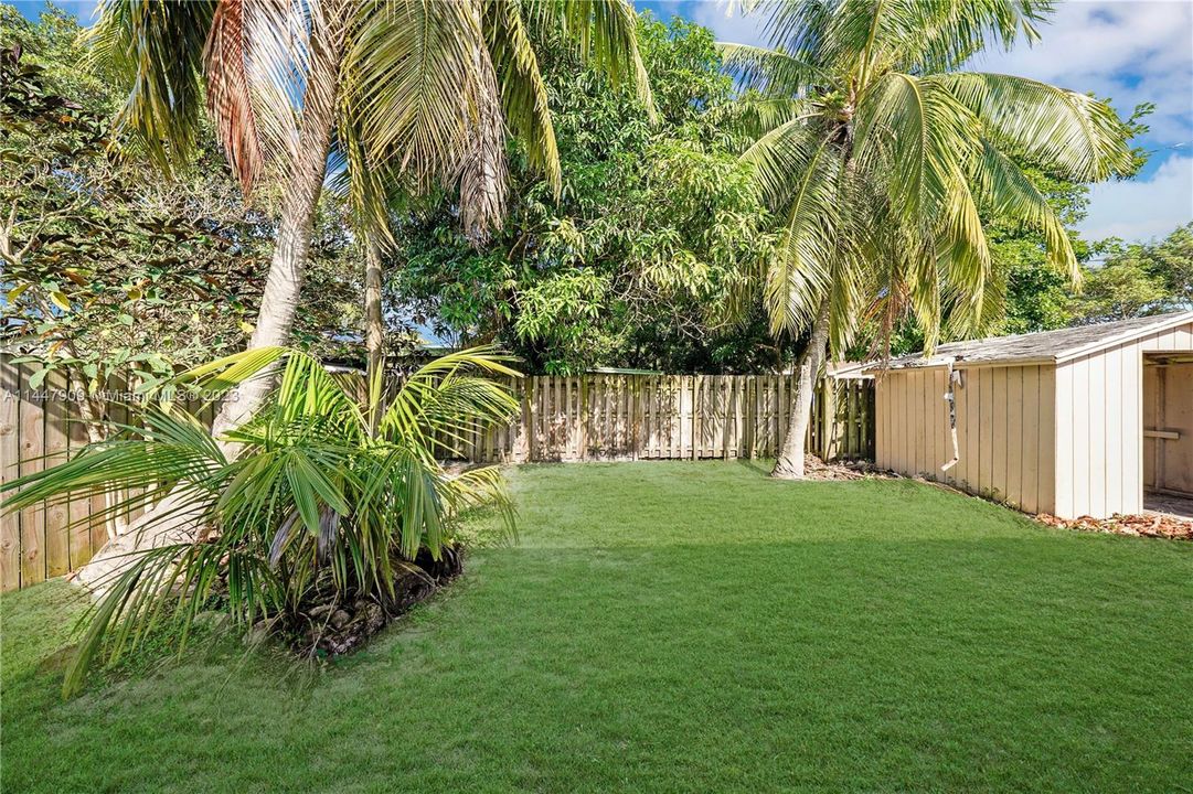 Recently Sold: $419,900 (4 beds, 2 baths, 1848 Square Feet)