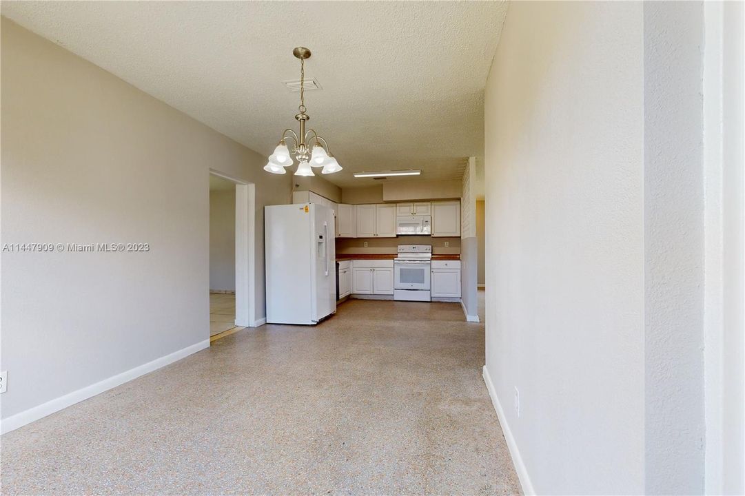 Recently Sold: $419,900 (4 beds, 2 baths, 1848 Square Feet)