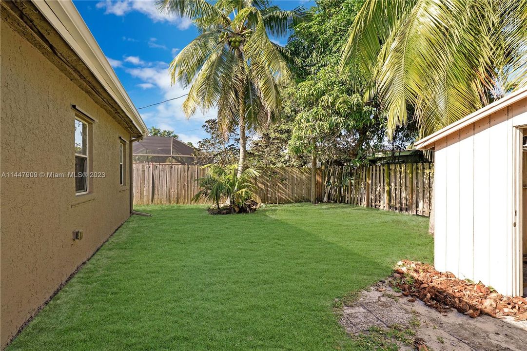 Recently Sold: $419,900 (4 beds, 2 baths, 1848 Square Feet)